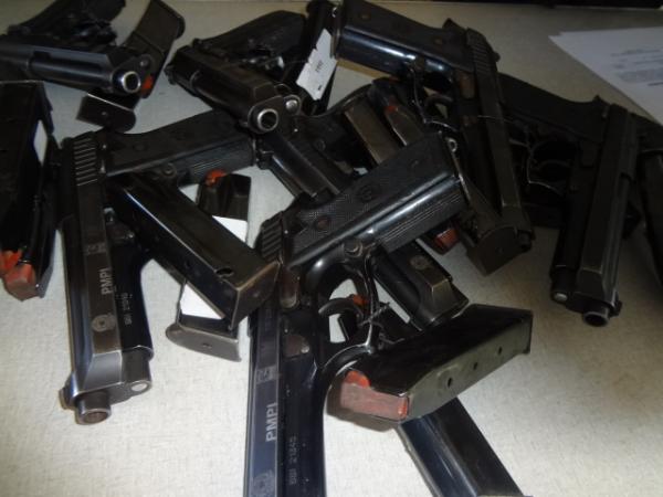 Policiais do 3&ordm; BPM participam de treinamento com novas armas.(Imagem:FlorianoNews)