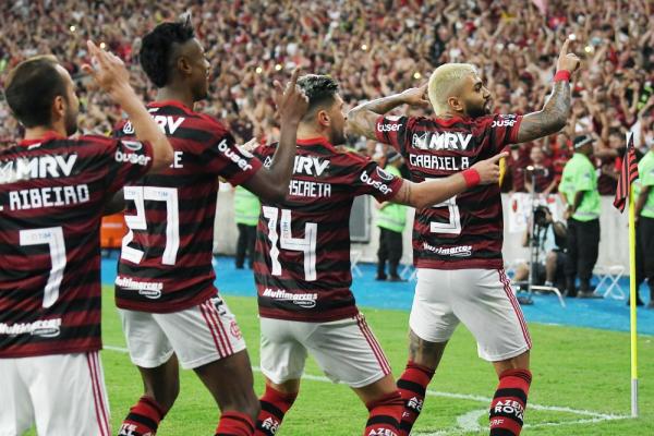 Quarteto ofensivo do Flamengo em a&ccedil;&atilde;o novamente.(Imagem:Andr&eacute; Dur&atilde;o / GloboEsporte.com)