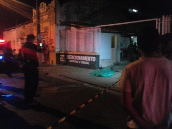 Empresário de 41 anos é morto na porta de estacionamento em Teresina