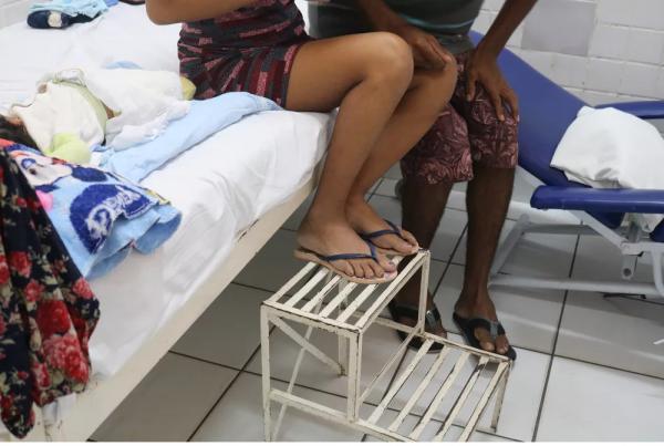 M&atilde;e e rec&eacute;m-nascido t&ecirc;m alta m&eacute;dica negada h&aacute; 28 dias por falta de registro civil no Piau&iacute;.(Imagem:L&iacute;via Ferreira/g1)