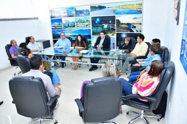 Reunião discute tratativas do programa "Minha Casa, Minha Vida" em Floriano