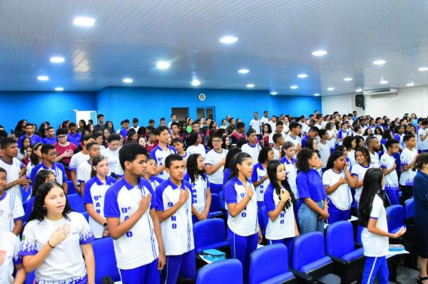 C&acirc;mara de Floriano acompanha abertura do aul&atilde;o 