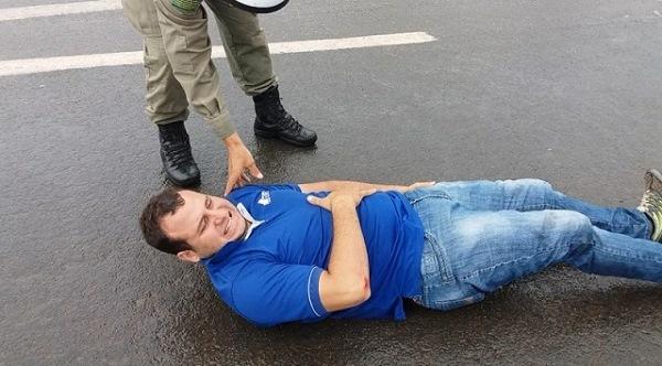 Homem fica ferido em acidente em Bar&atilde;o de Graja&uacute;.(Imagem:Floriano01)