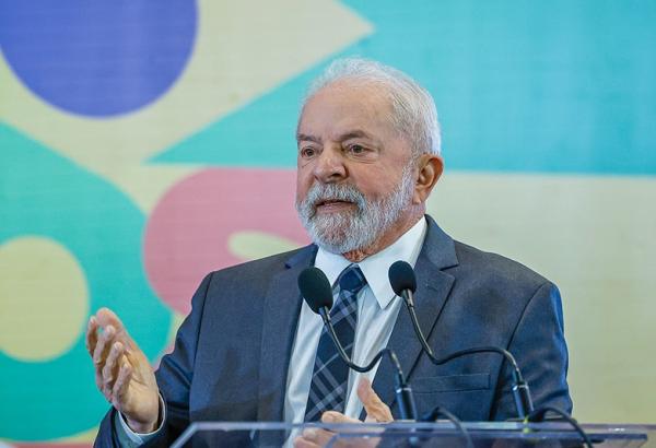 Avanço do centrão sobre cargos e verbas gera queixas entre aliados de Lula