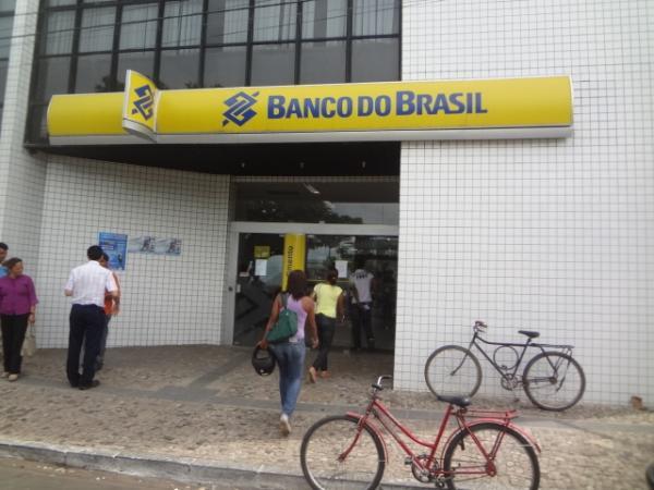 Bancos em todo o país fecham nos dias 31 e 01