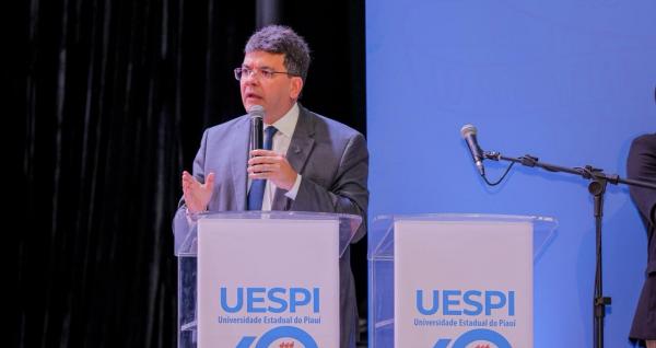 Governador anuncia reabertura de quatro campi da Uespi e amplia de 12 para 16 unidades presenciais