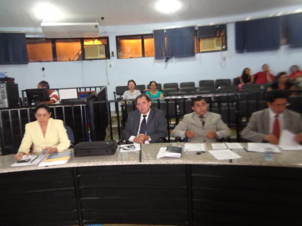 Sess&atilde;o ordin&aacute;ria aprova Projetos de Leis em Floriano.(Imagem:FlorianoNews)
