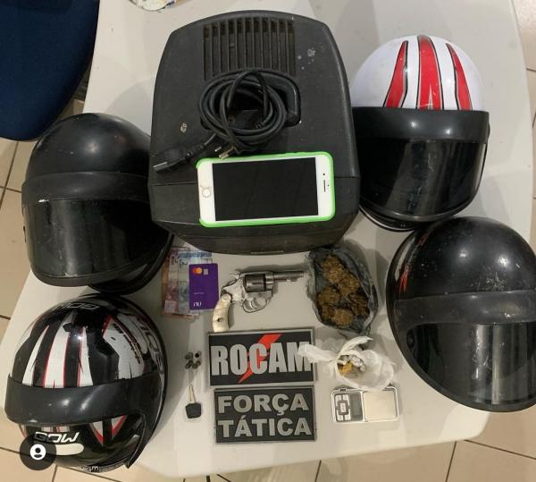 Polícia Militar prende indivíduos por tráfico de drogas e porte ilegal de arma de fogo em Floriano