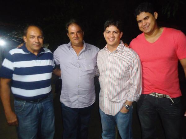 En&eacute;as Maia participa dos festejos de Santo Ant&ocirc;nio no munic&iacute;pio de Jerumenha.(Imagem:Assessoria de Comunica&ccedil;&atilde;o)