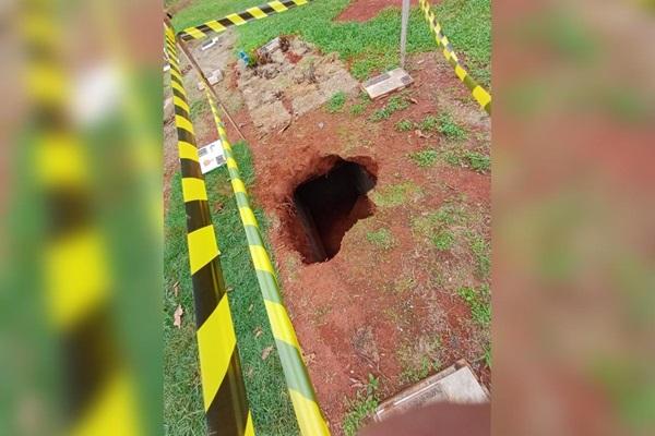O caso aconteceu na manh&atilde; deste s&aacute;bado (26/10) e foi registrado em v&iacute;deos e fotos(Imagem:Material cedido ao Metr&oacute;poles)