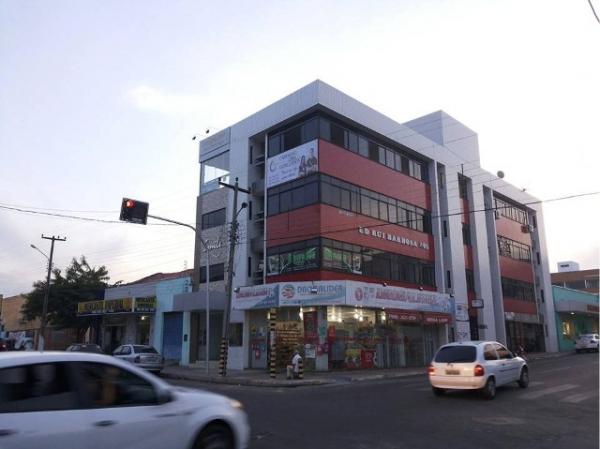 Edif&iacute;cio onde se localiza a sede do C&L Concursos.(Imagem:C&L Concursos)