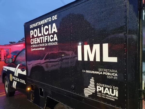 Jovem morre após colidir com poste na zona Sul de Teresina