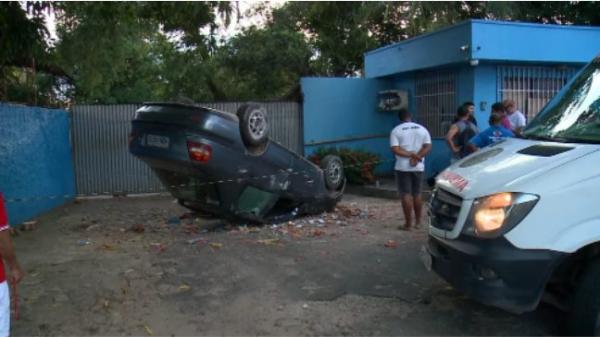 Motorista perde controle, atinge vigilante e capota veículo em Teresina