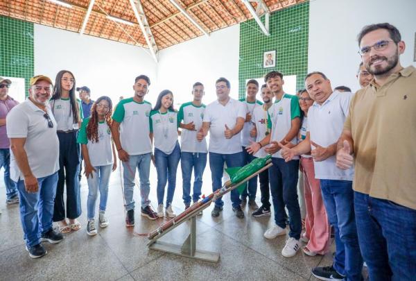 Ceti Petr&ocirc;nio Martins Falc&atilde;o Alvorada do Gurgu&eacute;ia.(Imagem:Louany Nara)