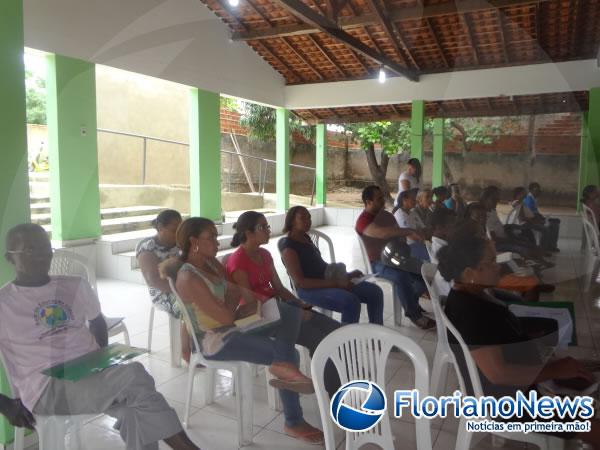 Paroquianos de Nazaré do Piauí participam de Assembleia de Pastoral. (Imagem:FlorianoNews)
