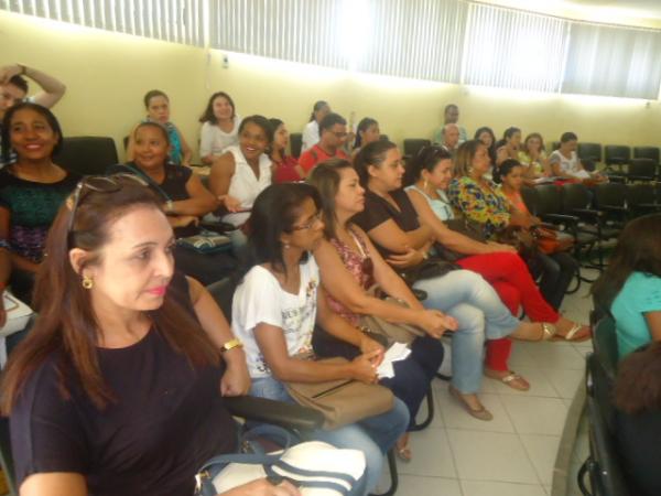Após 5ª rodada de negociações, professores decidem manter greve.(Imagem:FlorianoNews)