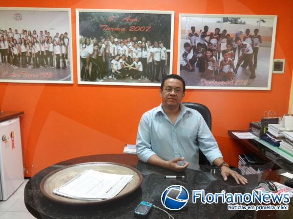 Marcos Aur&eacute;lio, diretor do Col&eacute;gio Impacto.(Imagem:FlorianoNews)