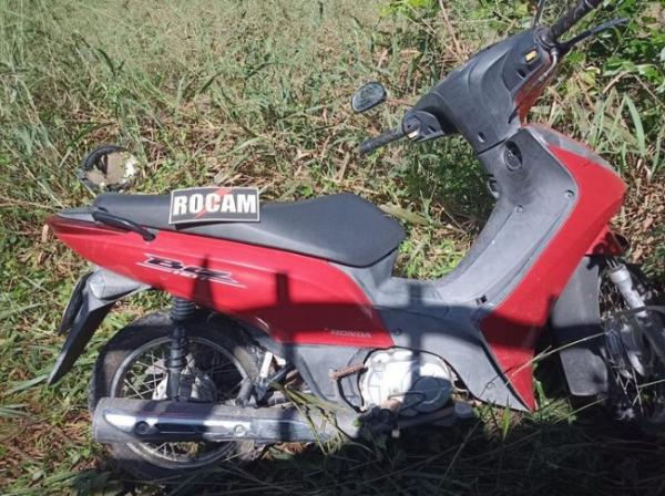 ROCAM recupera moto roubada em Floriano e suspeita de conexão com assaltos a farmácias