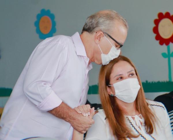 Esposa do ex-prefeito Firmino Filho se despede do marido: "eu só queria ele de volta"