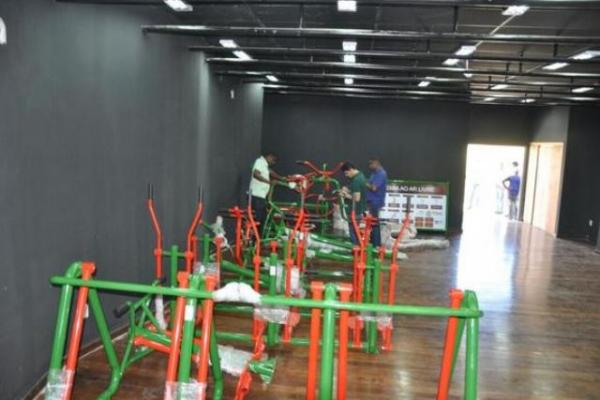 Prefeitura vai implantar duas academias populares em praças de Floriano.(Imagem:SECOM)