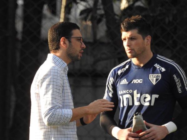 Entre o Natal e o Ano Novo: São Paulo tem semana decisiva pela contratação do goleiro Tiago Volpi