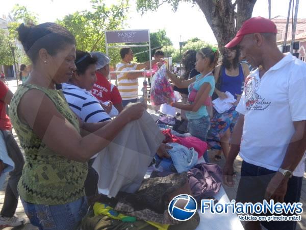 Rotary Club M&eacute;dio Parna&iacute;ba promoveu brech&oacute; beneficente em Floriano.(Imagem:FlorianoNews)