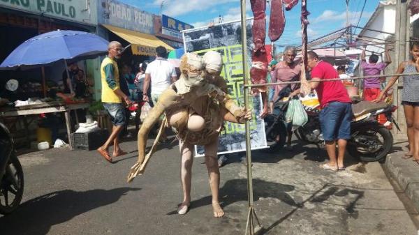 Mercado central de Floriano recebe espet&aacute;culo 