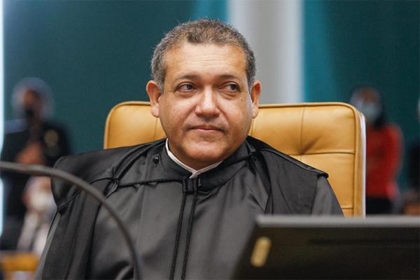 Decisão de Nunes Marques libera fichas sujas a assumirem mandato de prefeitos