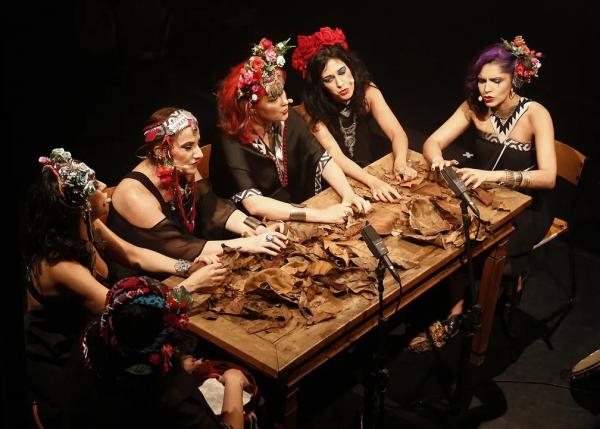 Grupo Mawaca dá vozes a cantos femininos de várias partes do mundo no álbum "Nama Pariret"