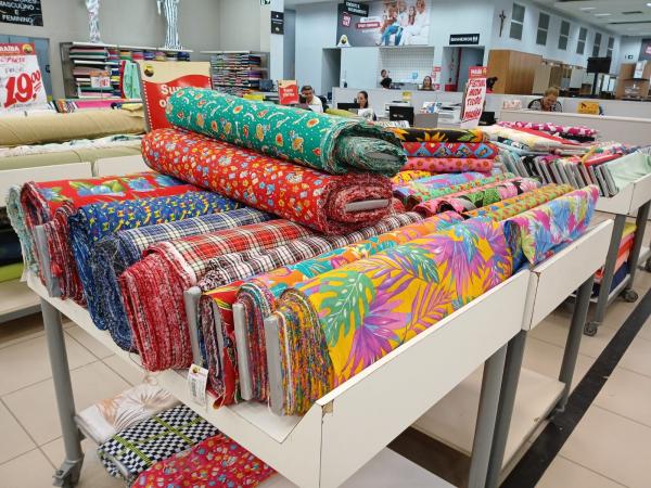 Armazém Paraíba de Floriano se Prepara para o São João com novidades em tecidos, moda e decoração(Imagem:FlorianoNews)