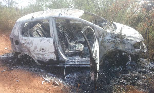 PM encontra veículo incendiado na zona rural de Floriano
