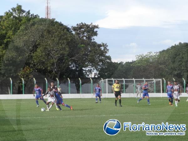 Cori-Sabb&aacute; empata em jogo contra o Piau&iacute; e ambos s&atilde;o eliminados do Campeonato Piauiense.(Imagem:FlorianoNews)