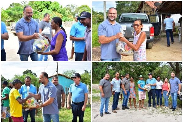 Vereador Joab Curvina participa de distribui&ccedil;&atilde;o de cestas b&aacute;sicas na zona rural de Floriano.(Imagem:Reprodu&ccedil;&atilde;o)