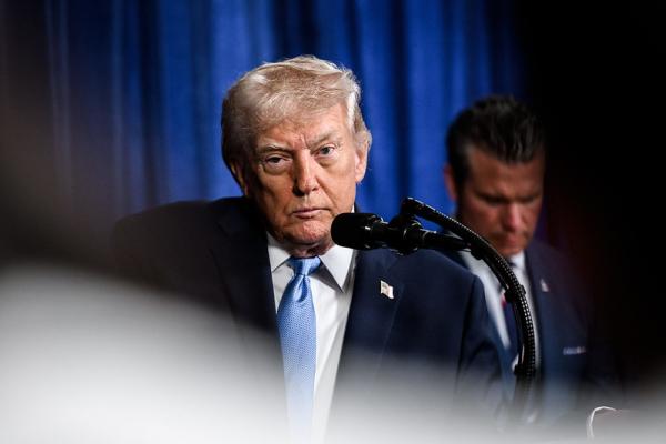 Trump anuncia tarifas a oito países europeus por causa da Groenlândia(Imagem:Molly Riley/Official White House)