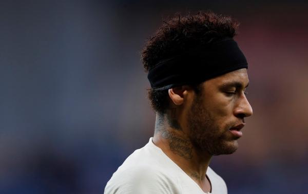 "Neymar quer sair do PSG, mas o PSG não quer que ele saia", afirma presidente do Barcelona