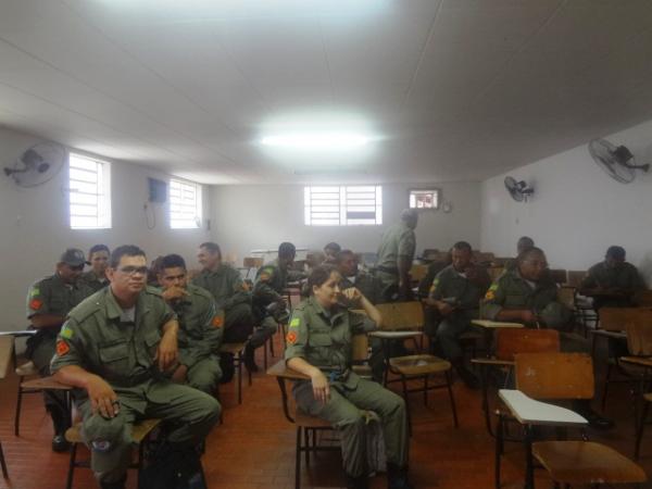 3º BPM de Floriano inicia aulas da 2ª etapa do Curso de Habilitação de Cabos