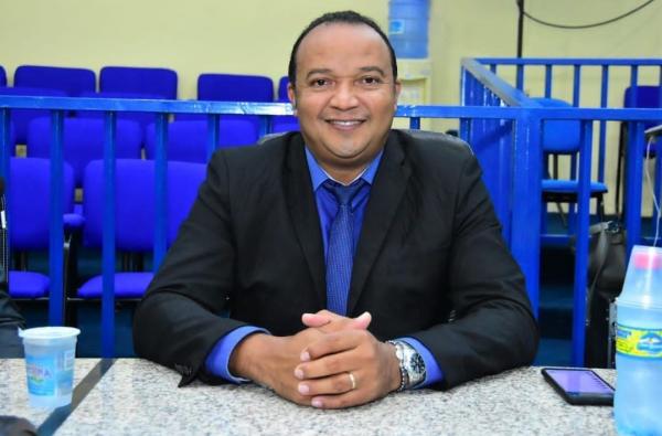 Vereador Ancelmo Jorge protocola indicações importantes durante sessão ordinária