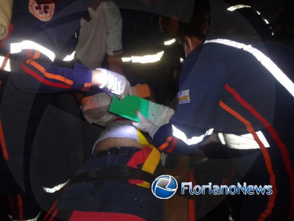 Colis&atilde;o frontal entre carros deixa tr&ecirc;s pessoas feridas na PI-140(Imagem:FlorianoNews)