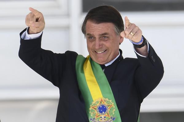 Bolsonaro embarca hoje para Davos, em sua 1ª viagem internacional