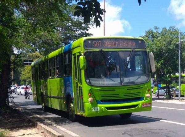 Ônibus estão transportando 20 passageiros por viagem em Teresina durante a pandemia