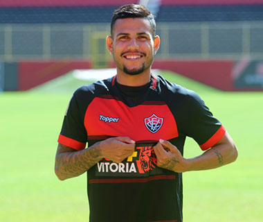Apresentado no Vitória, Matheus Rocha quer fazer história