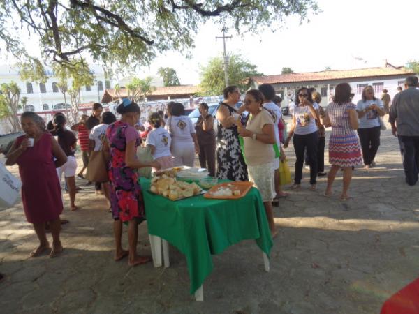 Católicos de Floriano celebram centenário da devoção à Mãe Rainha