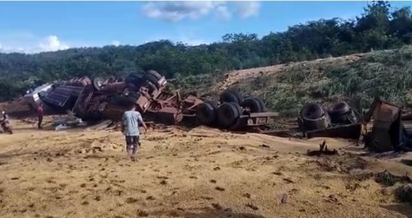 Caminhoneiro morre em acidente na PI-247 entre Uruçuí e Ribeiro Gonçalves