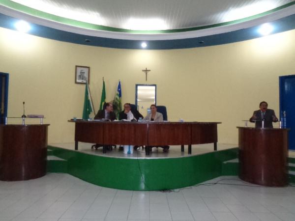 Vereador Antônio Reis apresenta Projeto de Lei para criação de Distrito Municipal