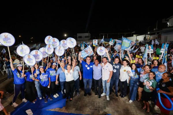 Ciro, "pai dos prefeitos", ganha apelido de "pai das grandes obras" durante evento em Teresina