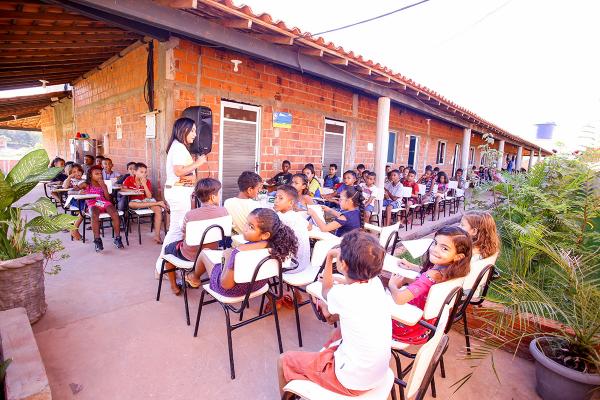 Advogado adota 20 filhos e deixa profiss&atilde;o para ajudar crian&ccedil;as carentes no Piau&iacute;(Imagem:Analice Borges/ Cidadeverde.com)