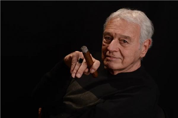 Disco em tributo aos 90 anos de Carlos Lyra mobiliza 14 intérpretes e cinco arranjadores