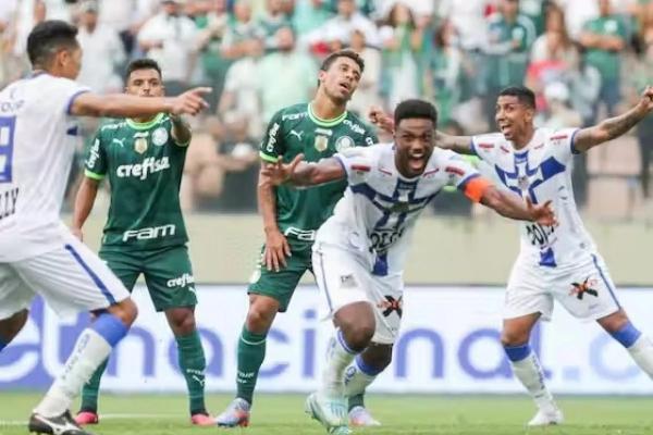 Derrota do Palmeiras deixa Athletico como único invicto da Série A em 2023