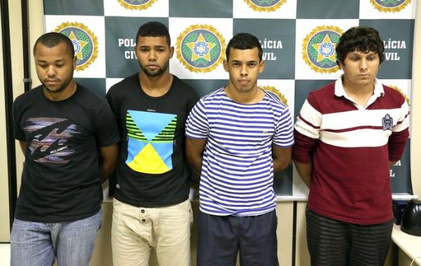 Jonathan, Diego, Igor e Felipe foram presos na semana passada.(Imagem:Marcelo Theobald / Ag&ecirc;ncia o Globo)