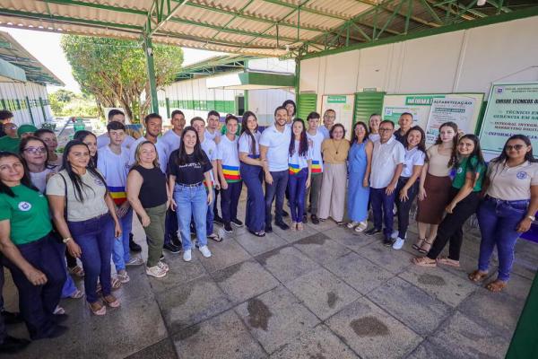 A equipe da Secretaria da Educação esteve nos municípios de Sigefredo Pacheco, Boqueirão do Piauí e Cocal de Telha.(Imagem:Divulgação)